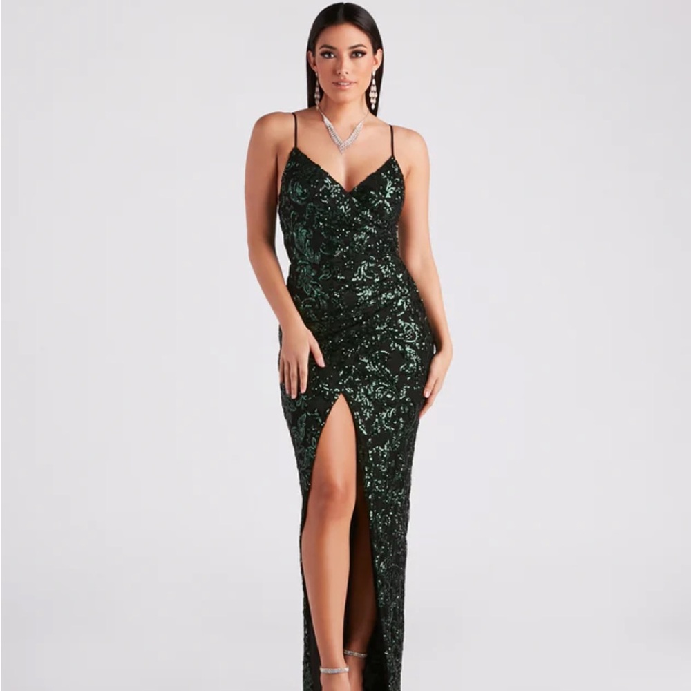 Windsor Emery Green Formal Wrap Sequin Dress Medium